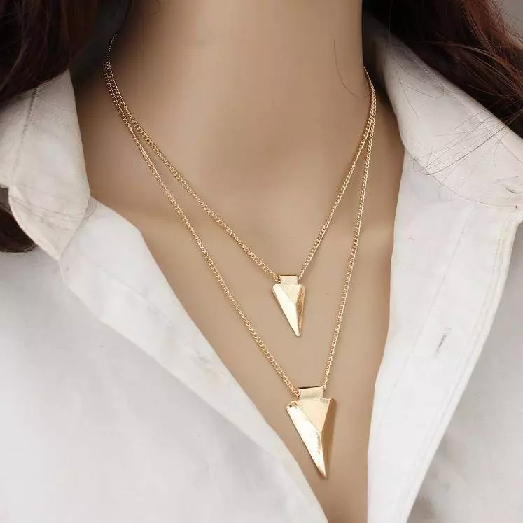 Multi layer triangle necklace
