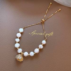 Shell Baroque Pearl Bracelet