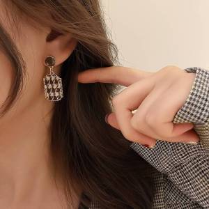 Square Check Pattern Earrings