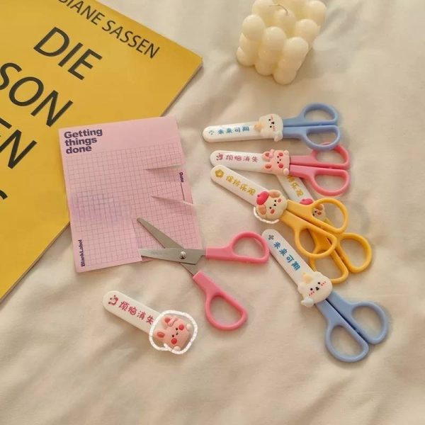 Kawaii Mini Scissors with Protective Sleeve