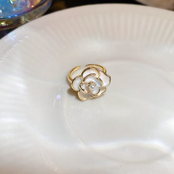 Pearl White Rose Ring 1