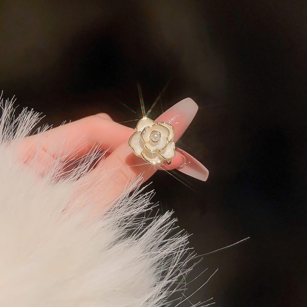 Pearl White Rose Ring 2