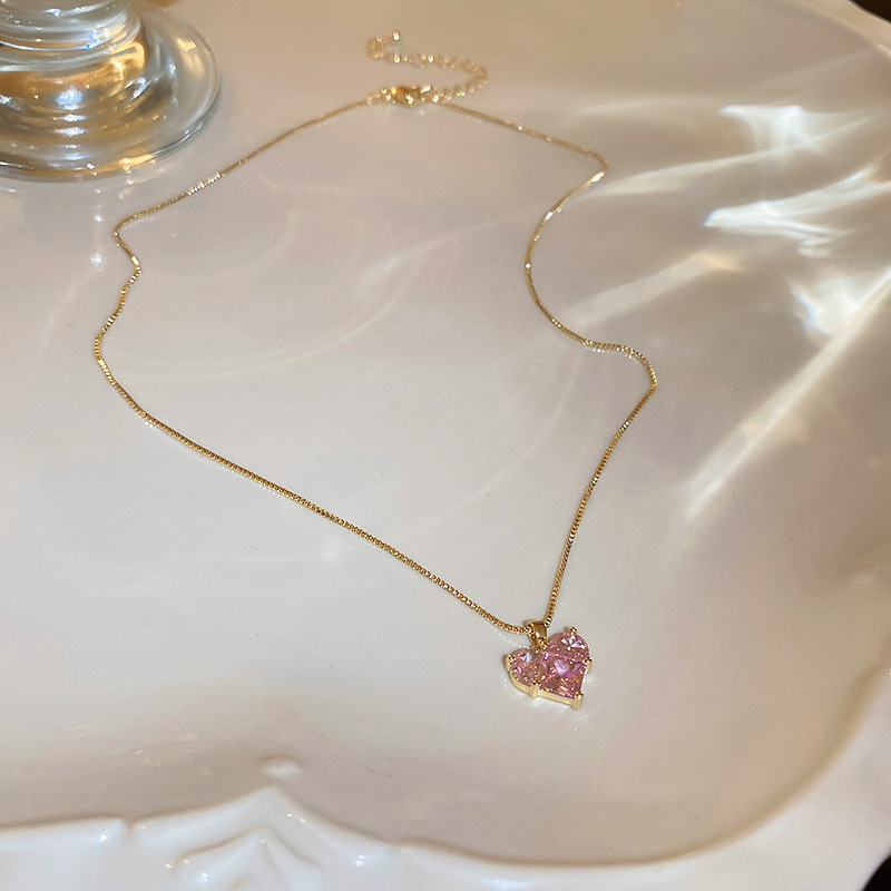 Pink Love Zircon Clavicle Necklace 1