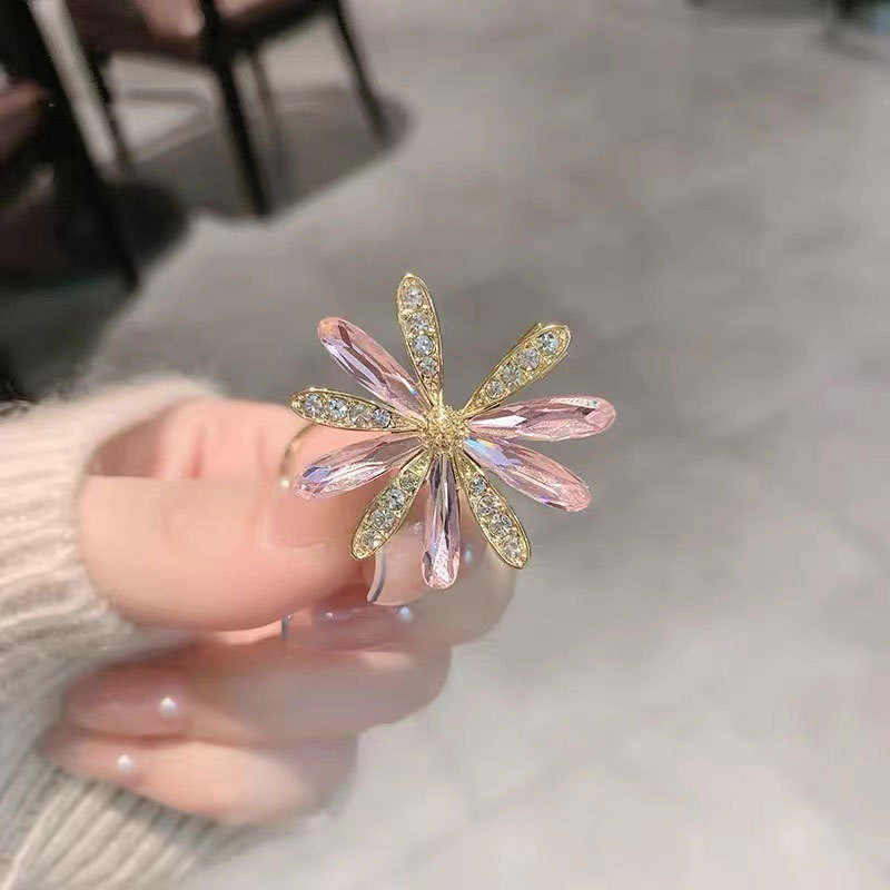 Shiny Flower Korean Luxury Crystal Brooch
