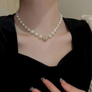 White Pearl Necklace