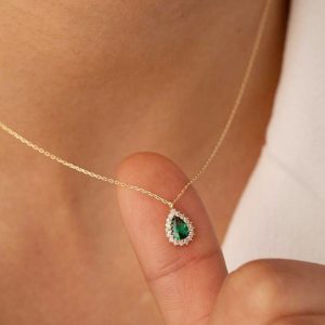 Emerald Gem Necklace